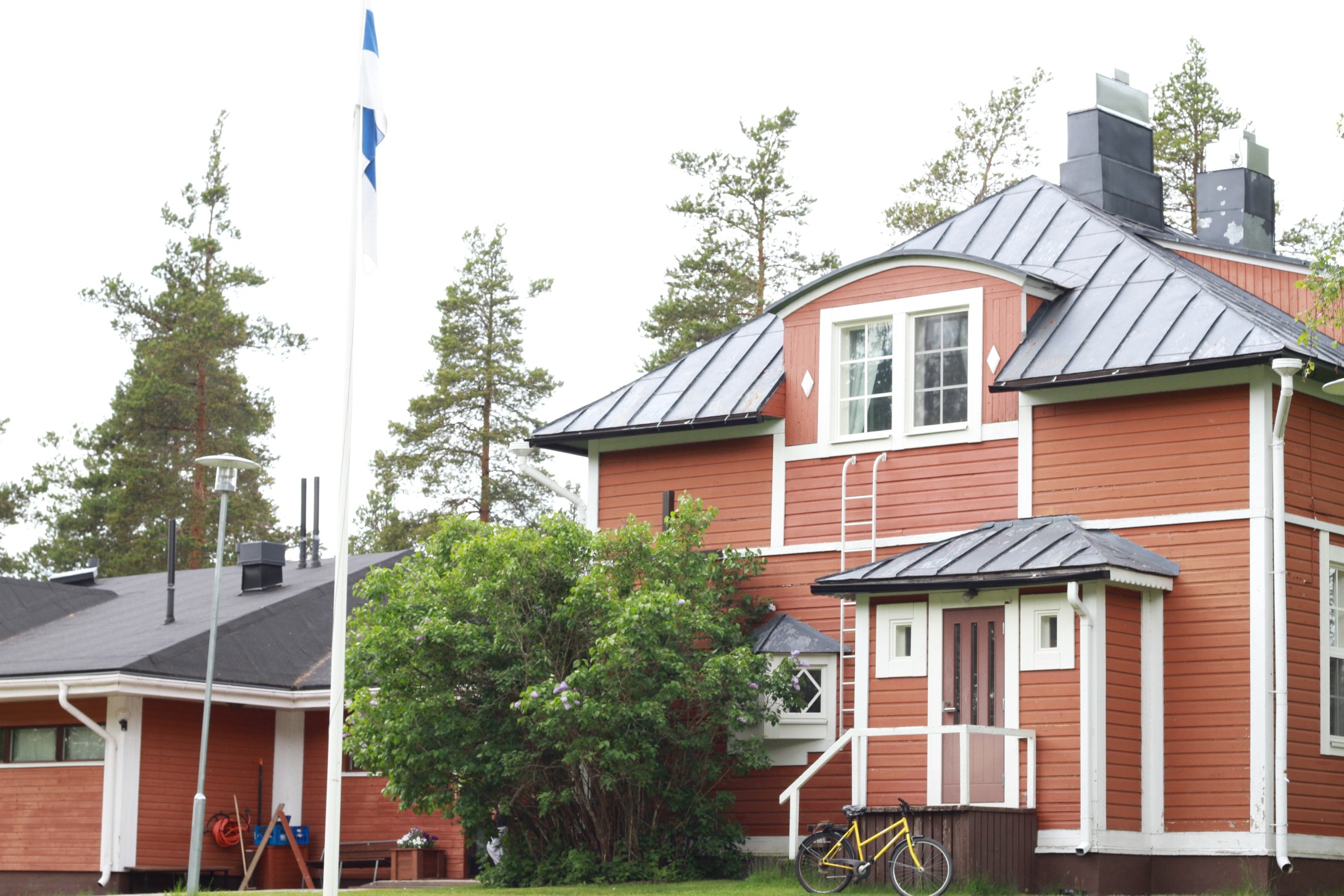 Hirsikankaan leirikeskuksesta Sukevalta kuva etupuolelta
