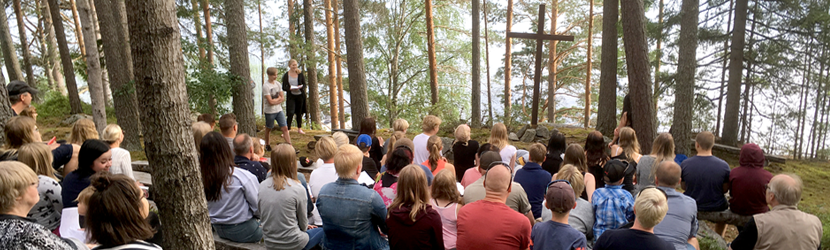 Rippikoulujen vanhempainillat.